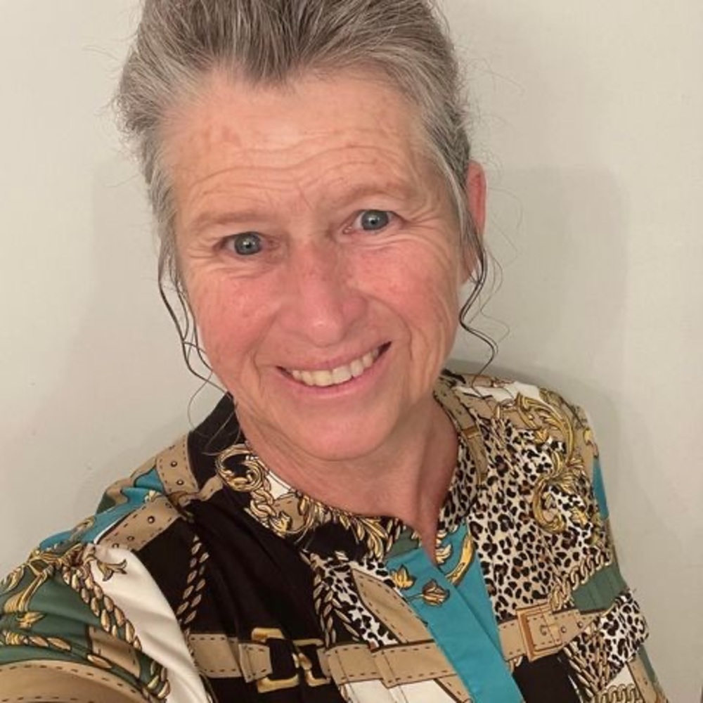 Meet your Posher, Lisa